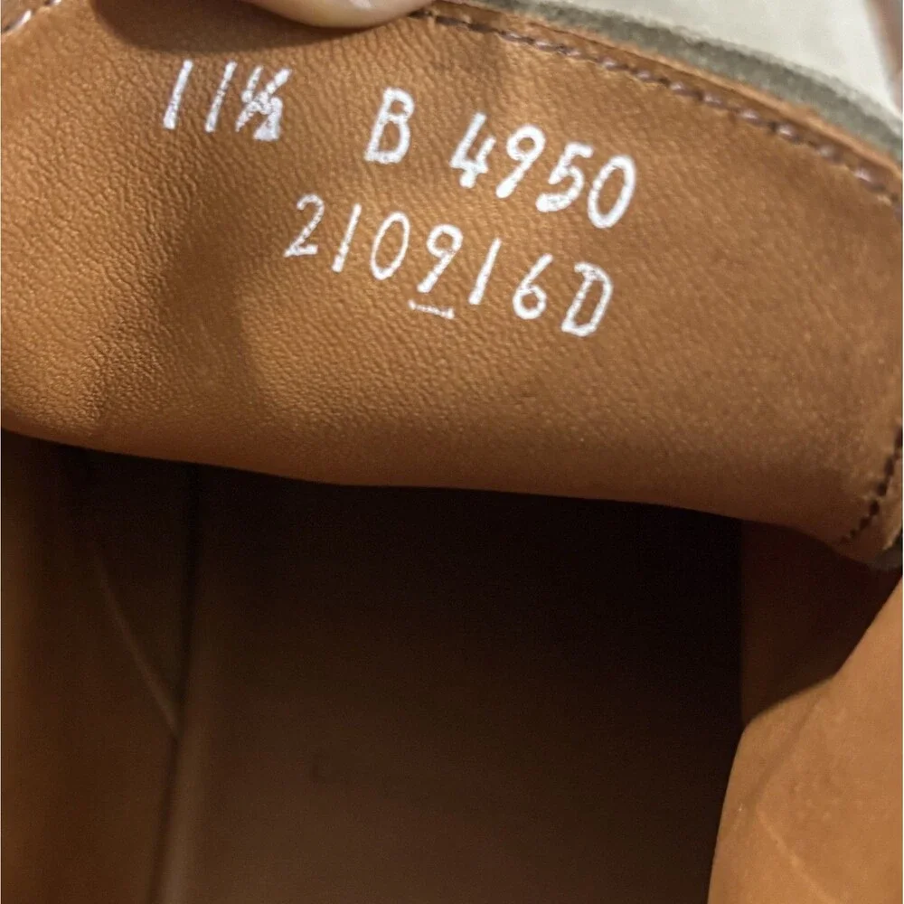 Allen Edmonds Discovery Chukka Suede Leather Gray Tan 4950 Sneakers Shoes 11.5